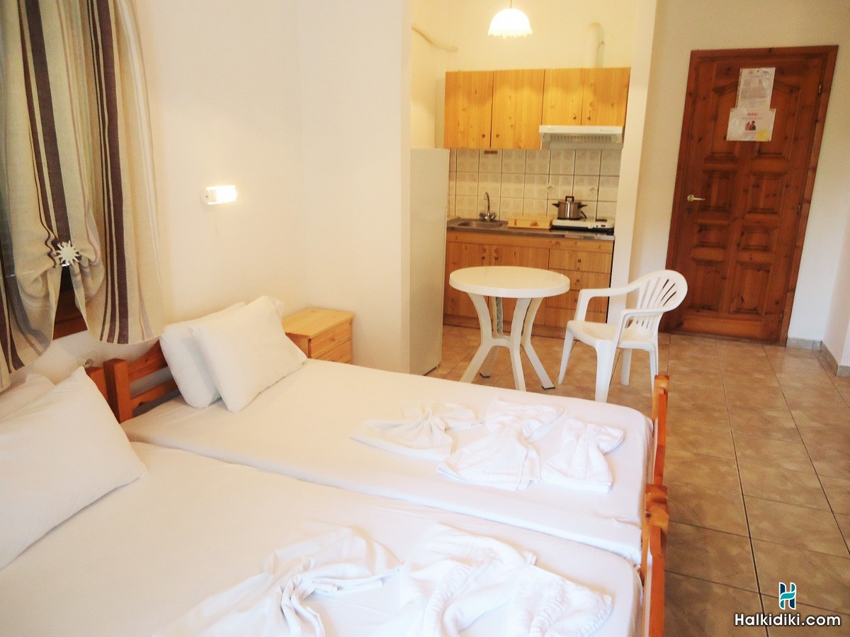 Sarafianos Studios & Apartments, Innere