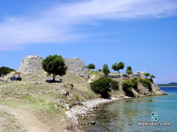 Φωτογραφίες της παραλίας Τορώνη στη Χαλκιδική